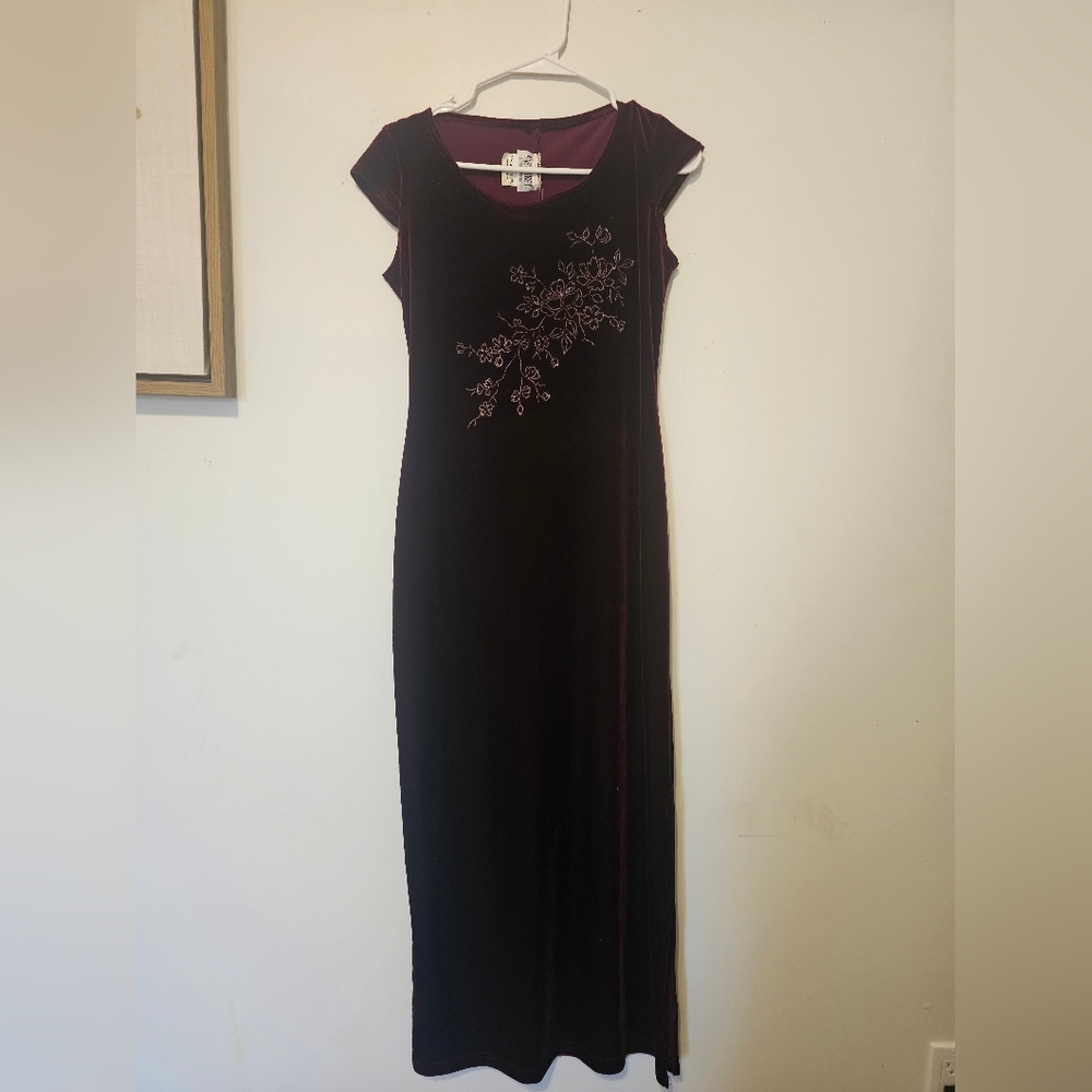 Chic Black Maxi Dress with Floral Detail